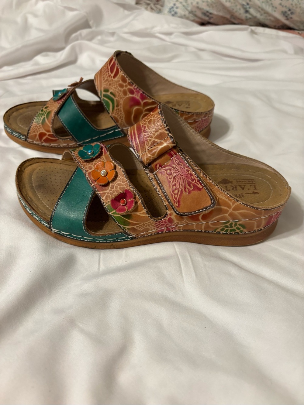 L’Artiste Spring Step Women’s 39 Floral Leather Sandals Teal Multicolor Boho - Picture 3 of 7